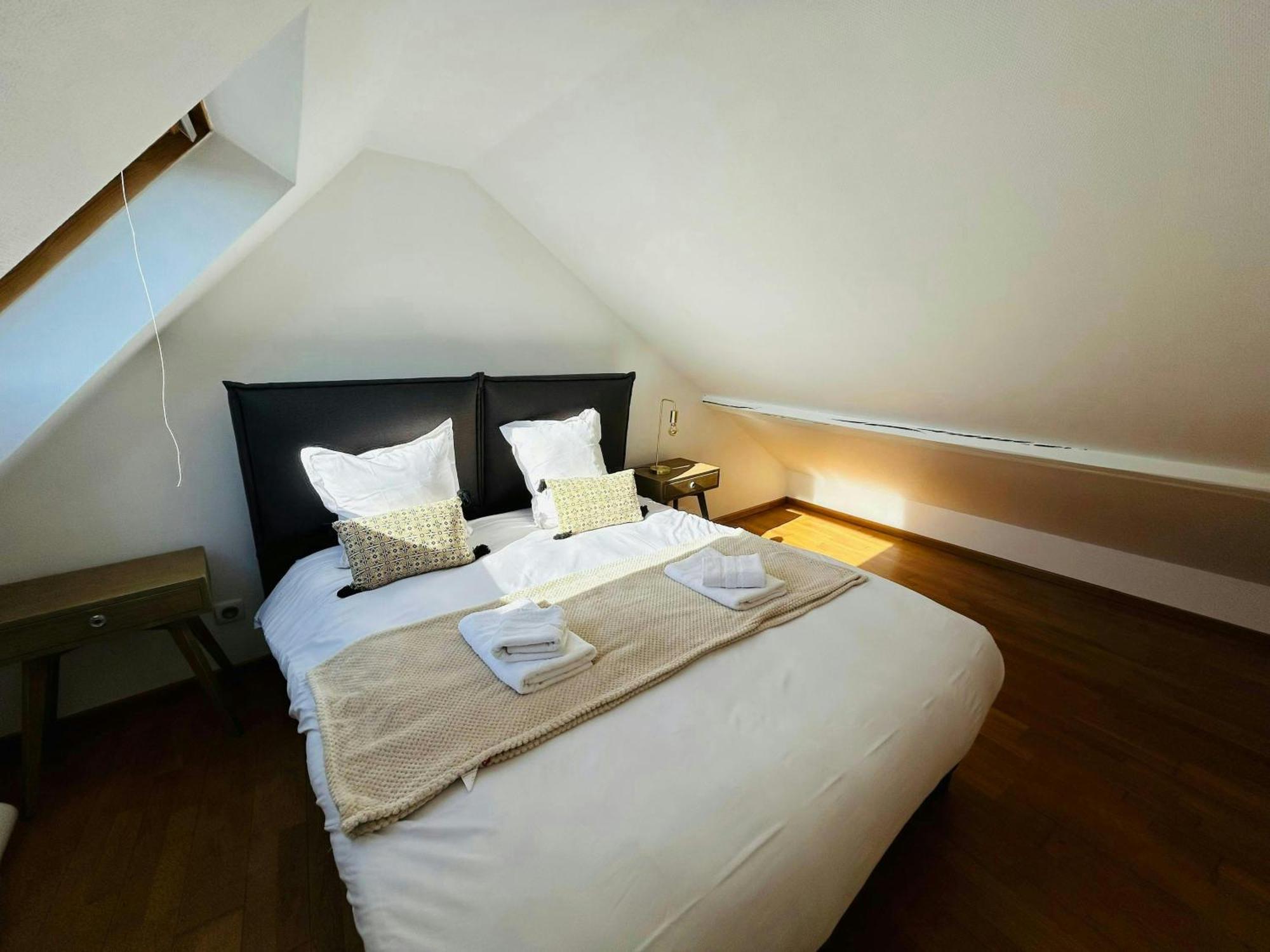 Appartement Le Majestueux Brulee Hypercentre Parking à Reims Extérieur photo